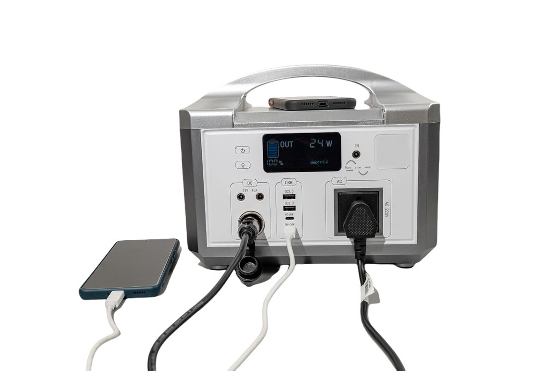IP65 Портативное питание Жизнь PO4 600WH Батарея Выходная мощность до 1200 Вт Генератор солнечной энергии для кемпинга / домашнего использования